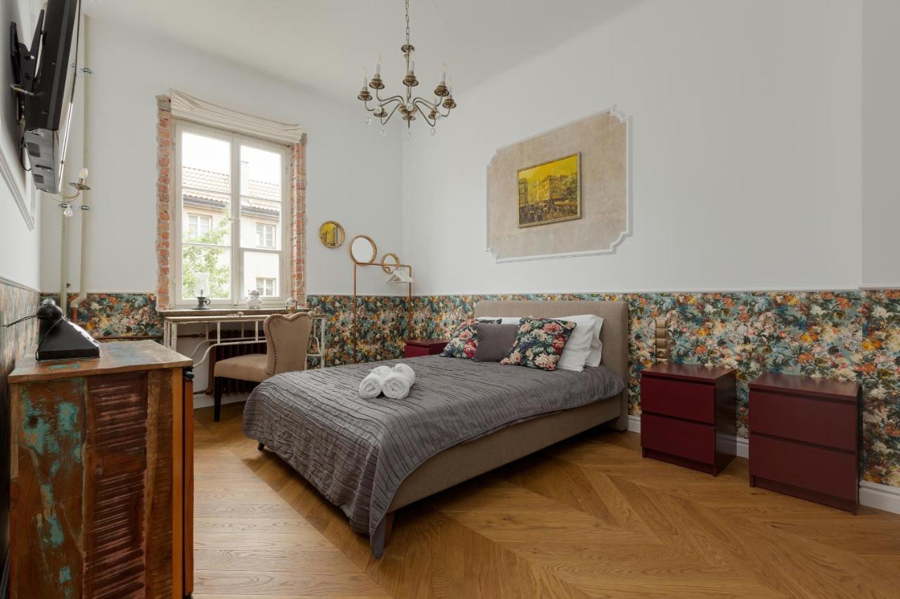 Apartment On The Warsaw Square By Noclegi Renters Extérieur photo