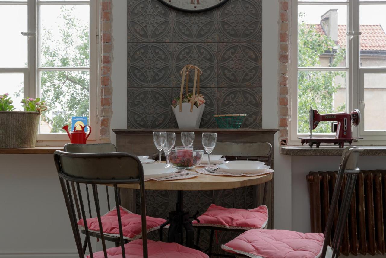Apartment On The Warsaw Square By Noclegi Renters Extérieur photo