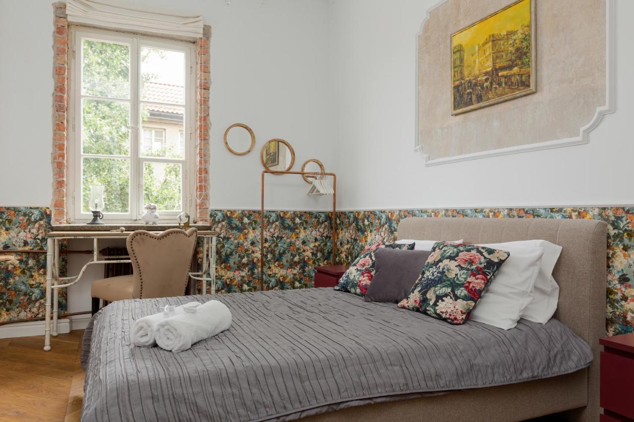 Apartment On The Warsaw Square By Noclegi Renters Extérieur photo
